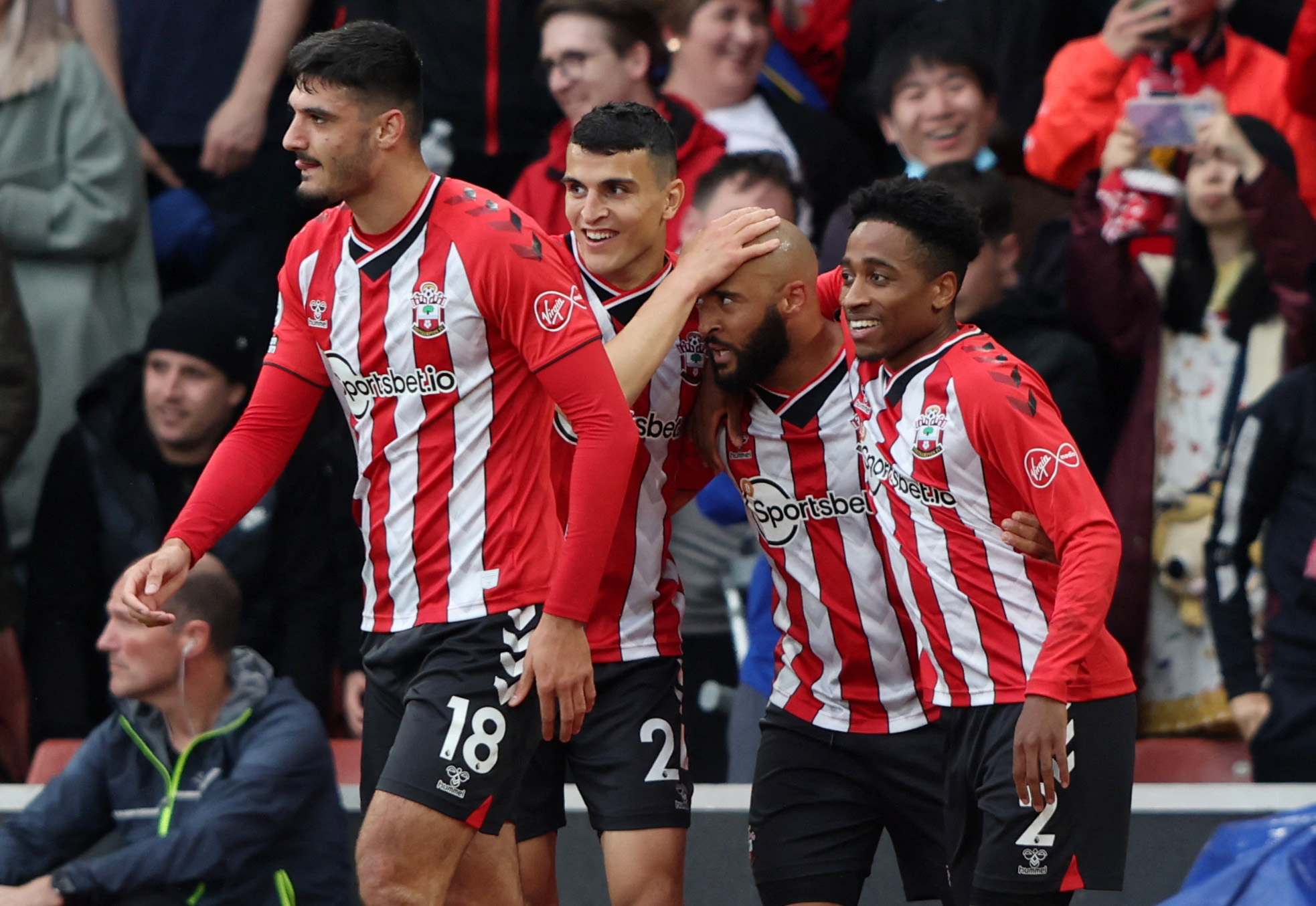 基耶利尼：我们想和斯帕莱蒂长期合作，而不是只考虑到明年6月（基耶利尼：希望与斯帕莱蒂长期携手，而非只到明年6月）