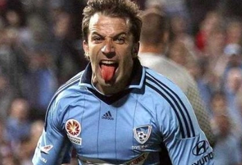 泰州常规赛阶段曾0-4负于南通，而决赛泰州点球战胜南通夺冠（常规赛0-4负南通，泰州决赛点球逆袭夺冠）