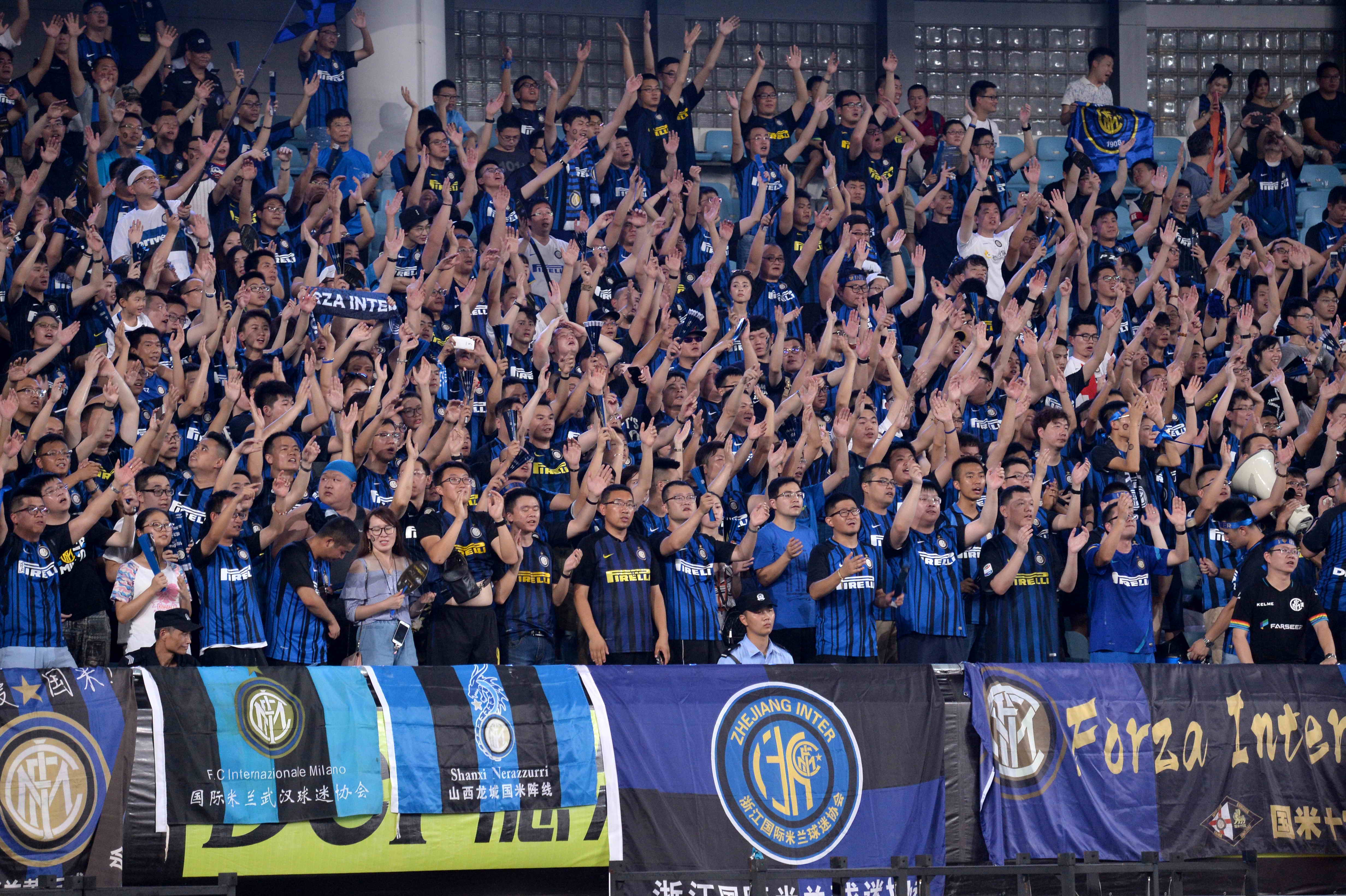 塞斯·库里谈首秀：刚上场时有点紧张，队友非常懂我的打法（塞斯·库里谈首秀：初登场略显紧张，队友很了解我的打法）