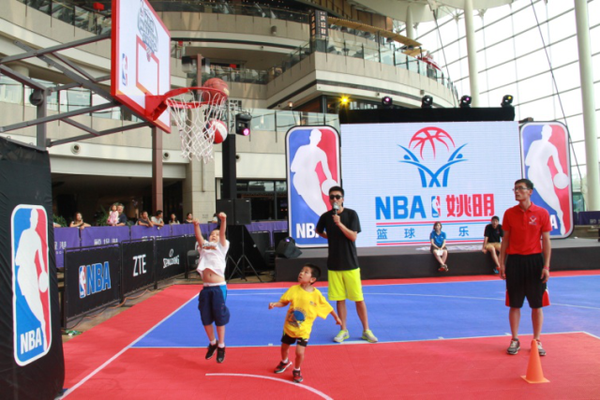 弗罗因德谈冬窗：没引援计划，伤员归队后球队阵容会非常完备（弗罗因德：冬窗不引援，伤员归来后阵容将十分齐整）