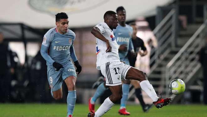 法甲前瞻：巴黎9轮首败后急盼反弹，雷恩四连胜豪言敢打对攻（法甲前瞻：巴黎九轮首败急寻反弹，雷恩四连胜豪言对攻见真章）