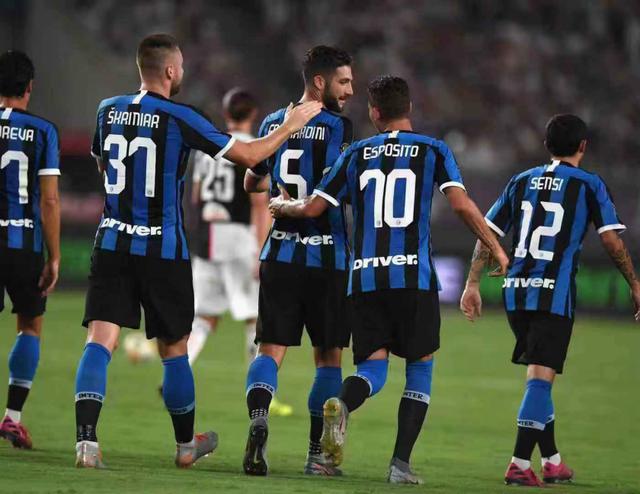 意媒：尤文两位防线伤员凯利和卡瓦尔有望在国际比赛日后复出（意媒：凯利、卡瓦尔有望在国际比赛日后重返尤文后防）