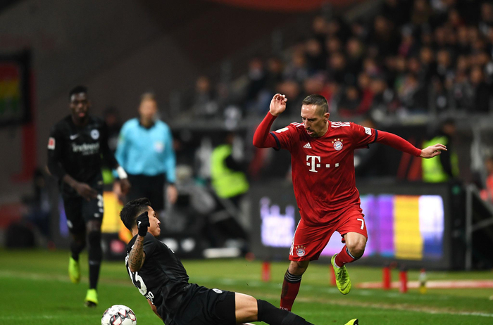 爱尔兰主帅：C罗只是一时冲动；球迷营造了难以置信的氛围（爱尔兰主帅谈C罗：仅属一时冲动，盛赞球迷营造不可思议氛围）