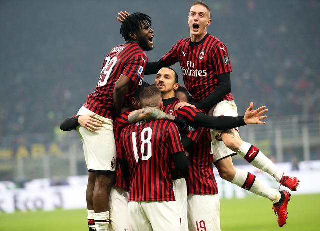 前锋训练中展现惊人速度，状态迅速回升（前锋训练场飙出惊人速度，状态回暖神速）