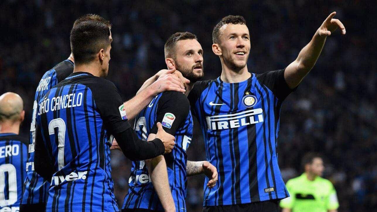 此次未入选巴西队身价前10：拉菲尼亚、萨维尼奥、马丁内利在列（本期巴西队落选者身价前十：拉菲尼亚、萨维尼奥、马丁内利在列）